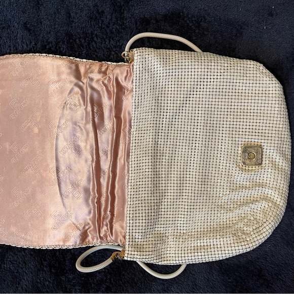 Vintage Glomesh bag with Beautiful detail - Picture 3 of 5